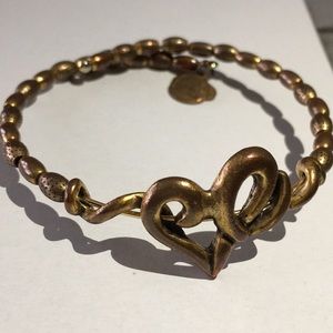 🚨Sale🚨 Alex and Ani gold heart/love bracelet